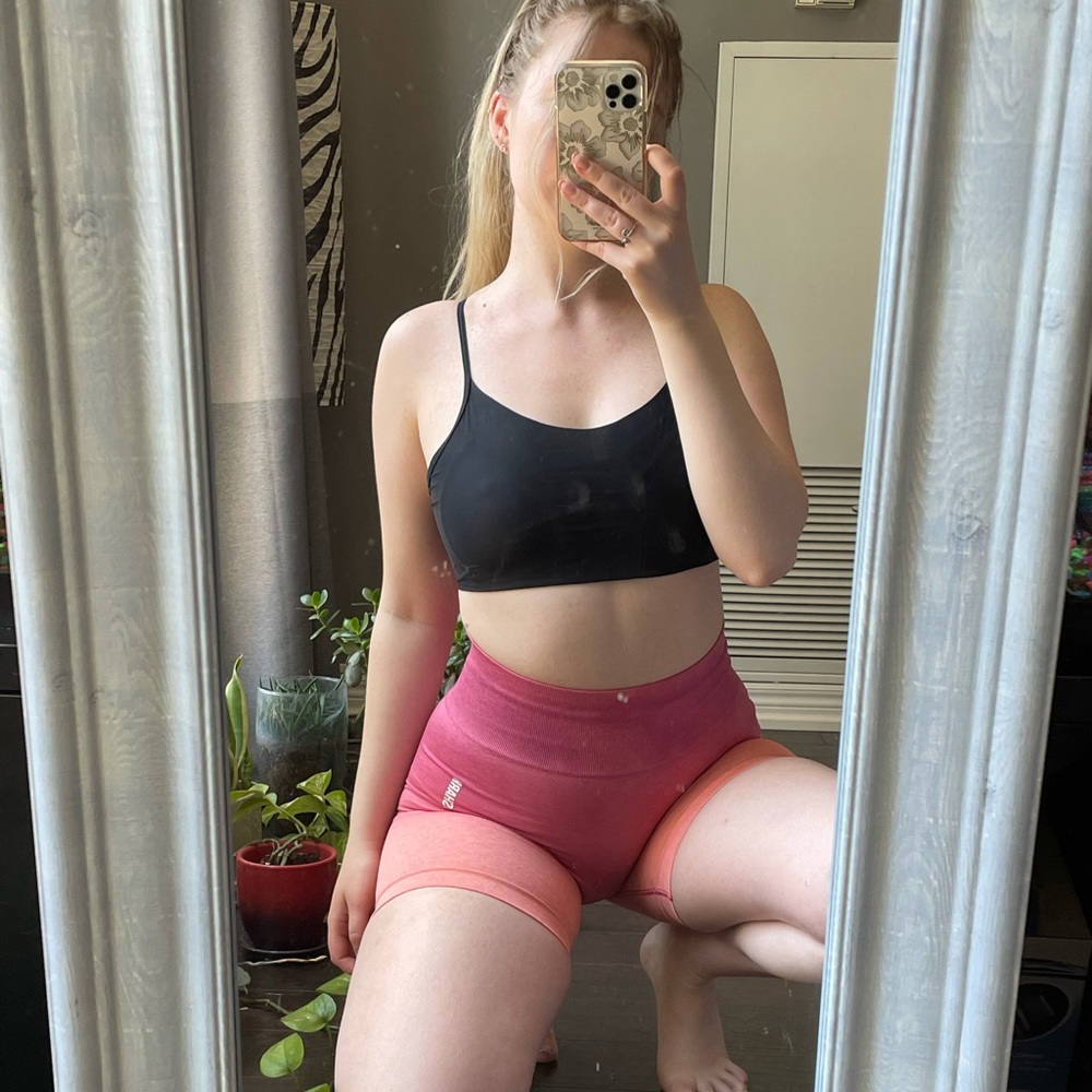 Gymshark Ombré shorts - Picture 3 of 9